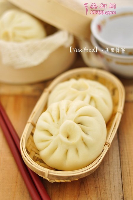 酱肉大包子