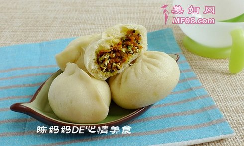 胡萝卜香菇素蒸包