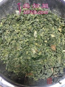 胡萝卜缨子豆沫就蜢子虾酱熥鸡蛋步骤7