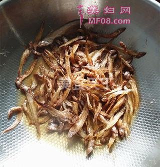 ֭β裺6