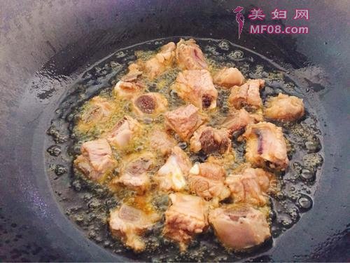 麻辣排骨的做法