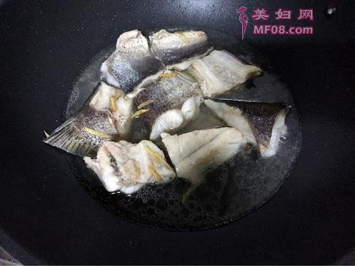 红烧鲢鱼的做法