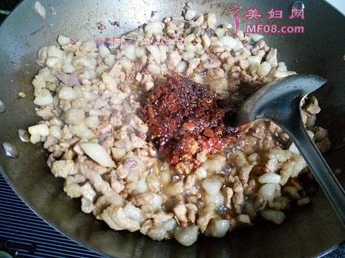 潴