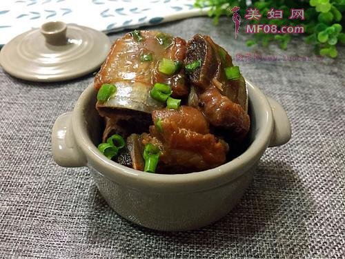 电饭锅焖排骨的做法