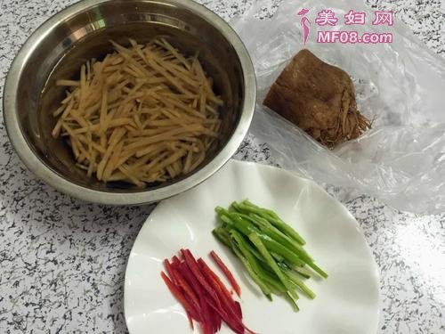 凉拌咸菜丝的做法