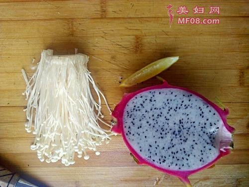 金针菇火龙果的做法