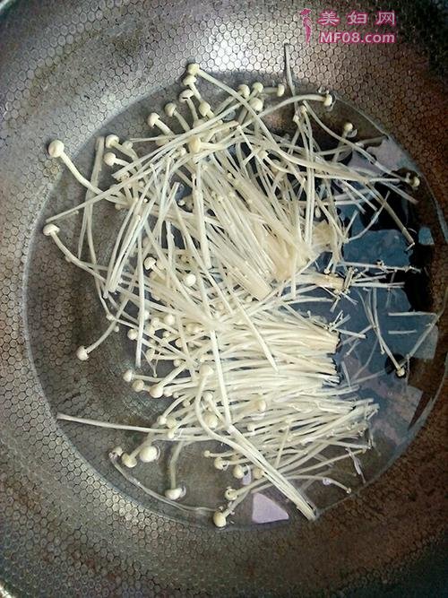 金针菇火龙果的做法