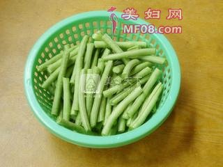 凉拌豆角的做法步骤：2