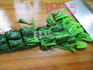 菠菜拌淡菜的做法步骤：5