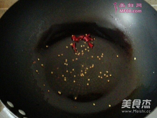 紫甘蓝拌穿心莲的做法