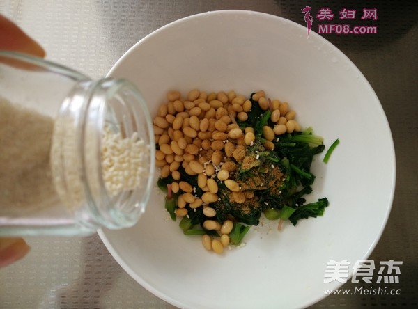 菠菜拌黄豆的做法