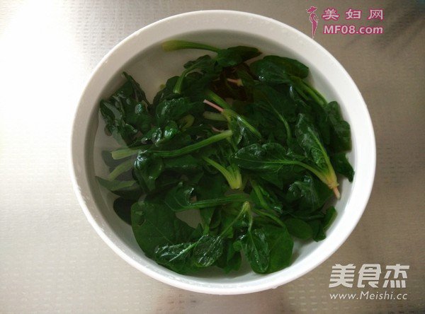 菠菜拌黄豆的做法