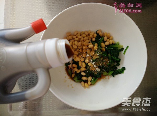 菠菜拌黄豆的做法