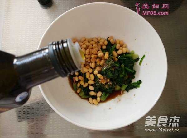 菠菜拌黄豆的做法