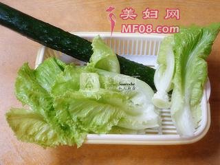 金针菇拌杂蔬的做法步骤：5