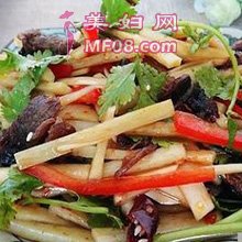 金针菇木耳拌茭白的做法