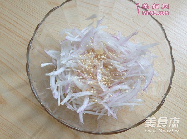 生拌洋葱的做法