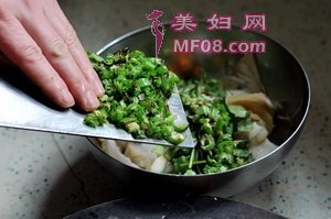 虎皮烧椒拌牛肚步骤6