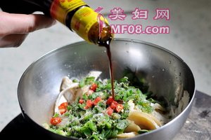 虎皮烧椒拌牛肚步骤8