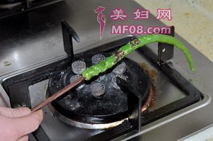 虎皮烧椒拌牛肚步骤3