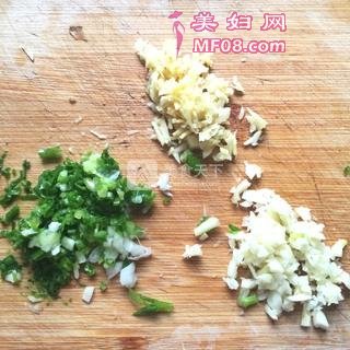 凉拌香脆萝卜丝
