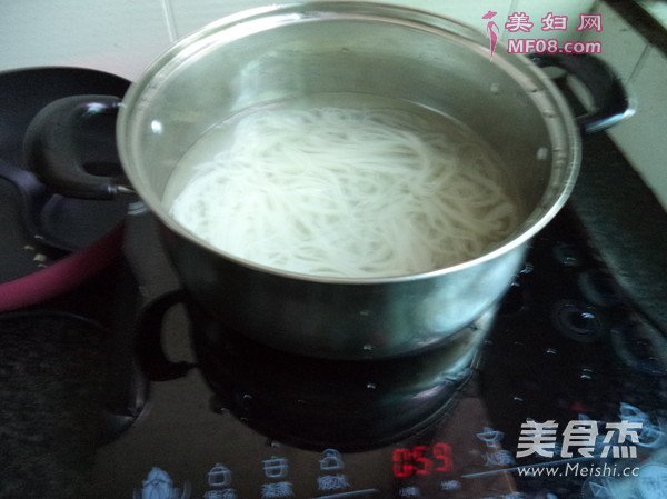 蒜汁拌粉丝的做法