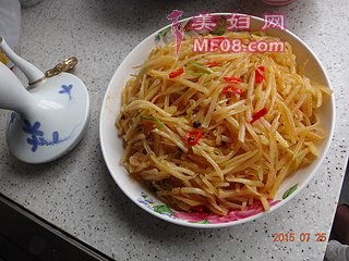 凉拌土豆丝红油炝土豆丝