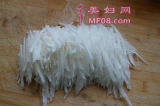 凉拌白萝卜丝