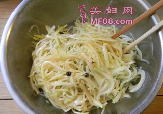 炝拌紫苤蓝