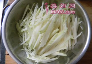 炝拌紫苤蓝