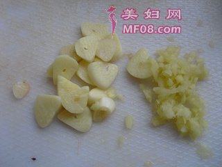 凉拌松花蛋
