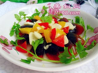 凉拌松花蛋