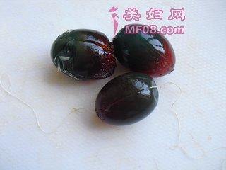 凉拌松花蛋