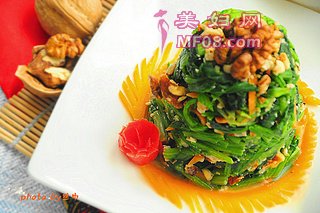 核桃菠菜塔