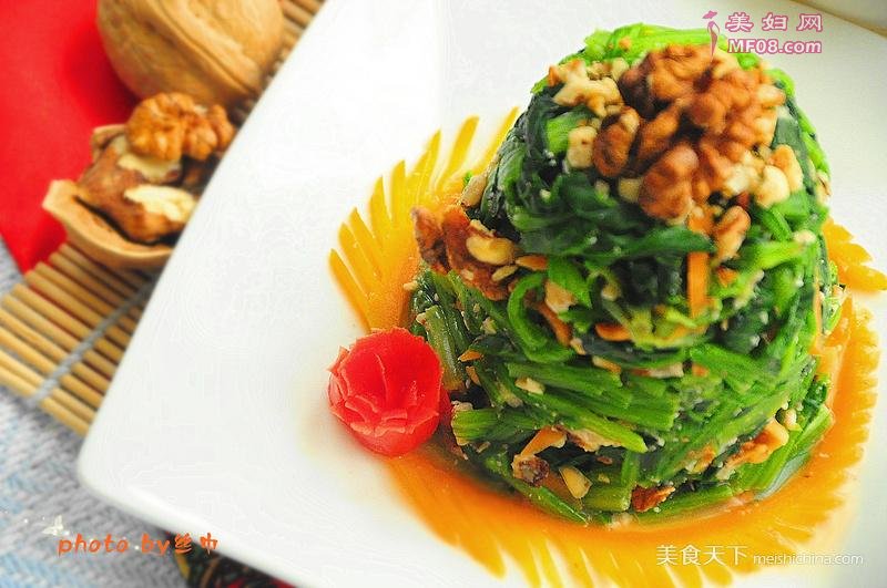 核桃菠菜塔