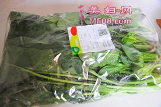 核桃菠菜塔