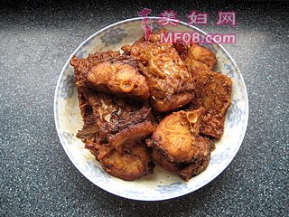 五香熏鱼 —— 如何对付一条七、八斤的大草鱼的做法步骤：9