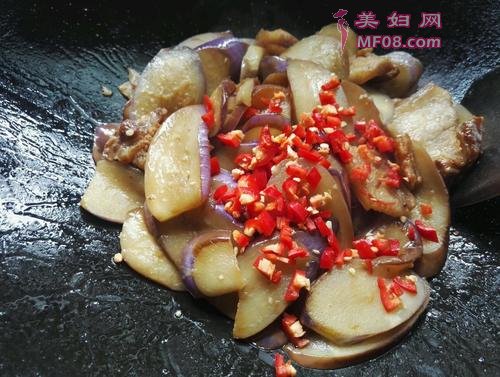五花肉烧茄子的做法