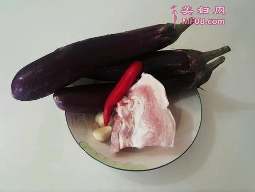 五花肉烧茄子的做法