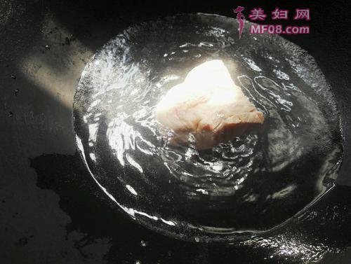 五花肉烧茄子的做法