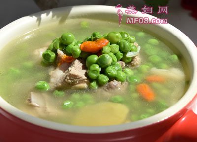 青豆炖排骨的做法，青豆炖排骨怎么做清新爽口