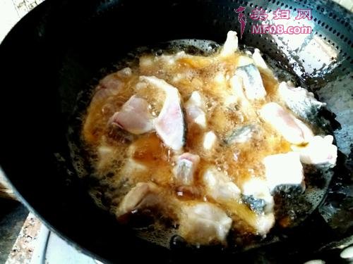 草鱼煮豆腐红烧鱼块的做法