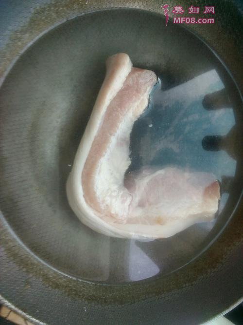红薯烧肉的做法