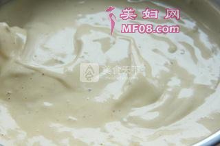 最适合女神滋补的蛋糕--红糖红枣戚风蛋糕的做法步骤：7