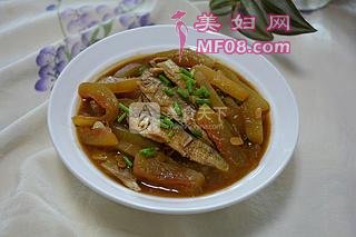 溪鱼干烧西瓜酱的做法步骤：6