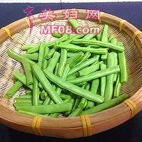 干煸四季豆的做法图解3