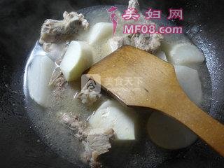 萝卜烧龙骨
