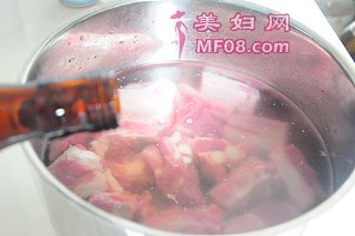 清爽排骨瓠瓜汤的做法步骤：3