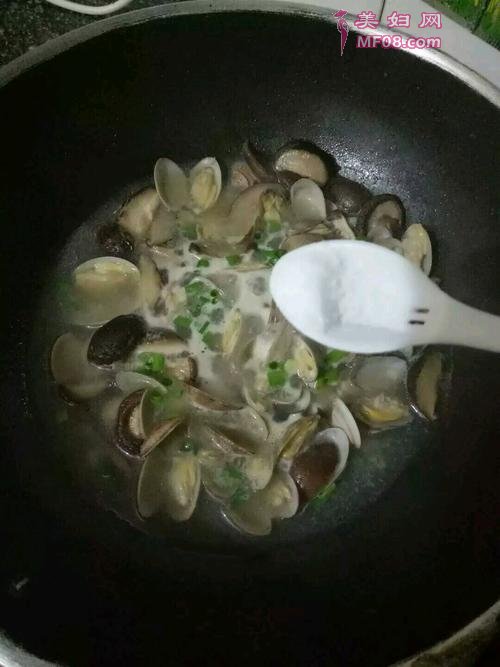 㹽