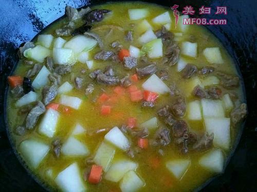 萝卜羊肉汤的做法